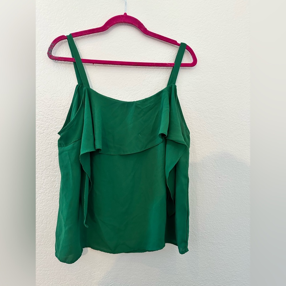 SHEIN? Cute green top tie shoulders